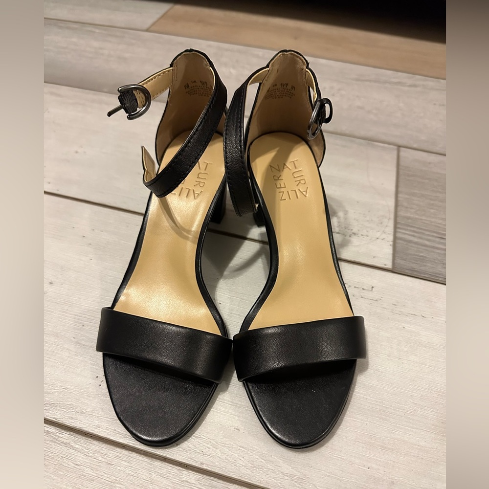 BNIB Naturalizer Leather Vera Sandal 5.5